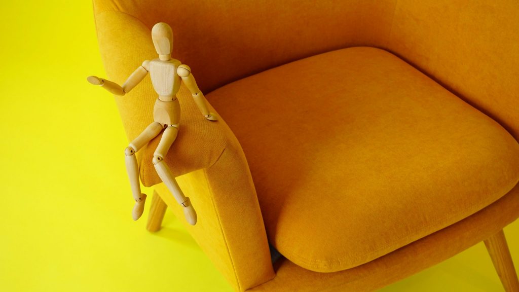 A bright, thoughtfully furnished room